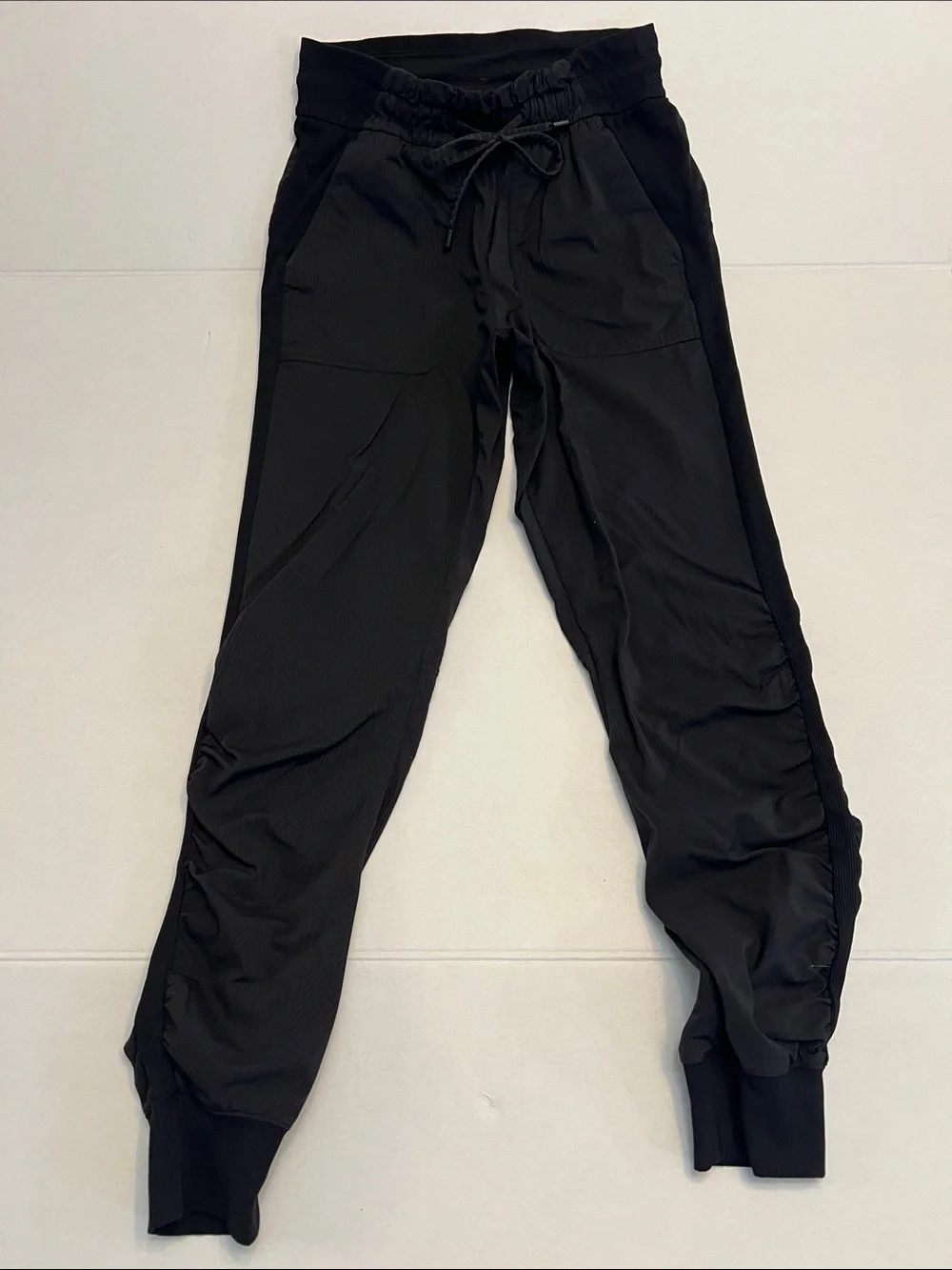 LULULEMON DANCE STUDIO BLACK PANTS SIZE 2